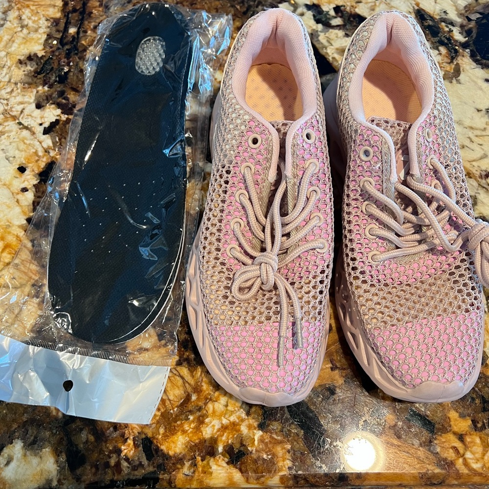 Moving steps walking shoes. brand new